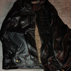 Men's Classic Black Leather Bomber Jacket